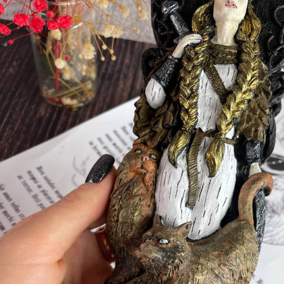 Восковая магическая свеча - Верховная Богиня Фрейя